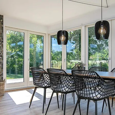 6 Person In Idestrup Boto By