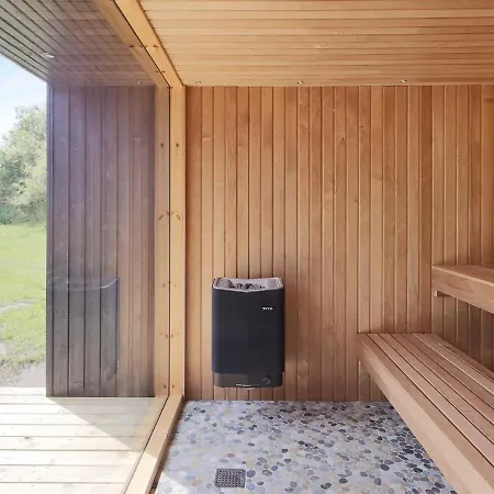 6 Person In Idestrup Boto By